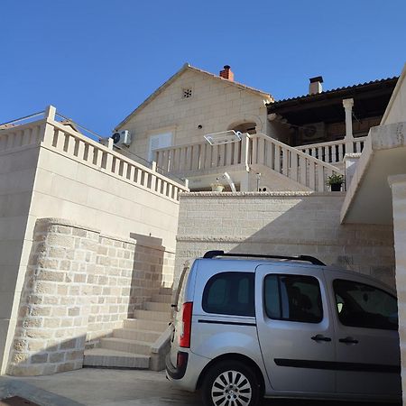 Apartment Making Memories Pucisca Exterior foto